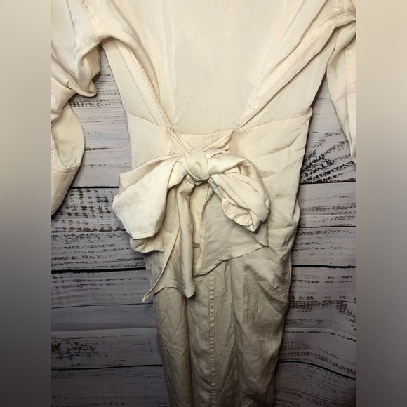 VENUS Cream Button-Down Dress size 10 NWOT - Picture 8 of 14